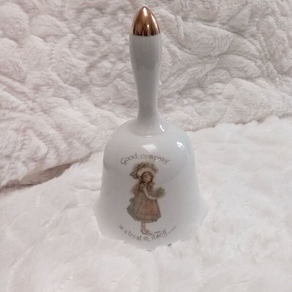 Vintage Holly Hobbie Large Bell Good Company is a Treat in Itself Gold Trim 1974 - Picture 1 of 7